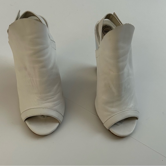 Jeffery Campbell Ebba Soft White Leather open toe Metallic Silver Wedge heel 7.5 - Picture 2 of 12